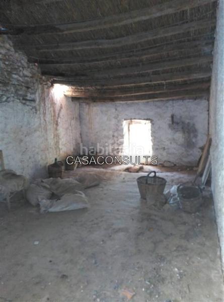 Foto dcbc2ad1-320b-458e-89b9-88d3f3633737. Masía gran masia con terreno en Useres (les)