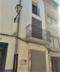 Maison à Albocàsser. Casa de 187 mts en el centro del pueblo