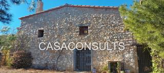 Masia a Benlloch. Masia semireformada de 220 mts