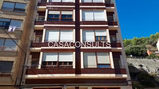 Appartement à Lucena del Cid. Gran piso de 208 mts