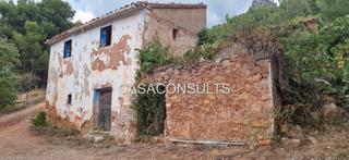 Masía en Lucena del Cid. Masia para reformar a 4 km de lucena del cid cerca del rio