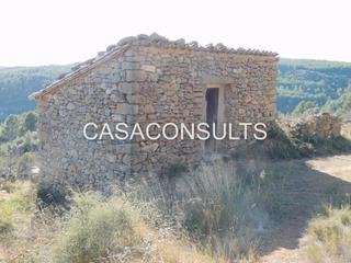 Mas à Lucena del Cid. Masia solitaria para reformar con muy buenas vistas