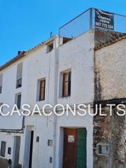 Masia a Vilafamés. Casa para reformar