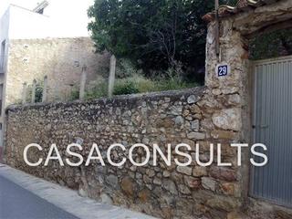 Casa a Useres (les). Casa solar en el centro del pueblo