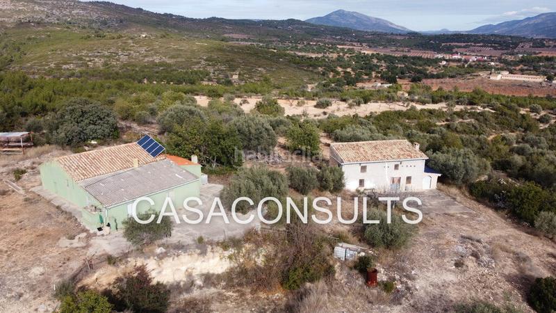 Foto 2e02c288-7e76-4e4c-ba88-913d3403a518. Masía 2 masias solitarias y semireformadas en Useres (les)