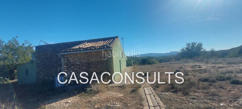 Foto 5c4f0df1-2fe1-4aa0-b6ac-522d624e04fa. Masía 2 masias solitarias y semireformadas en Useres (les)