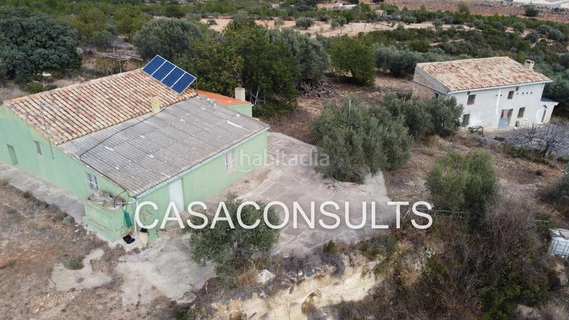 Foto fa6a3c3b-07df-4e4a-b69f-f20d7a9161e6. Masía 2 masias solitarias y semireformadas en Useres (les)