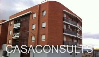 Pis a Vilafamés. Piso de tres habitaciones y plaza de garaje
