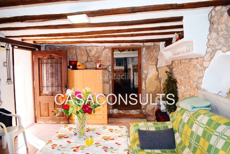 Foto 7d3f20d9-3c7f-4b45-b9e2-02c7b9e59bfb. Masía dos bonitas masias en useres en Useres (les)