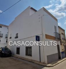 Casa a Vall d´Alba. Casa en el centro del pueblo