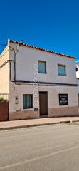 Casa adossada  Carrer sant miquel. Gran casa semireformada con patio interior