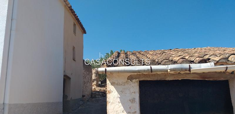 Foto 9a26a0dc-aa4c-408e-8462-d8383dc43022. Masía masia adosada con terreno en Vall d´Alba