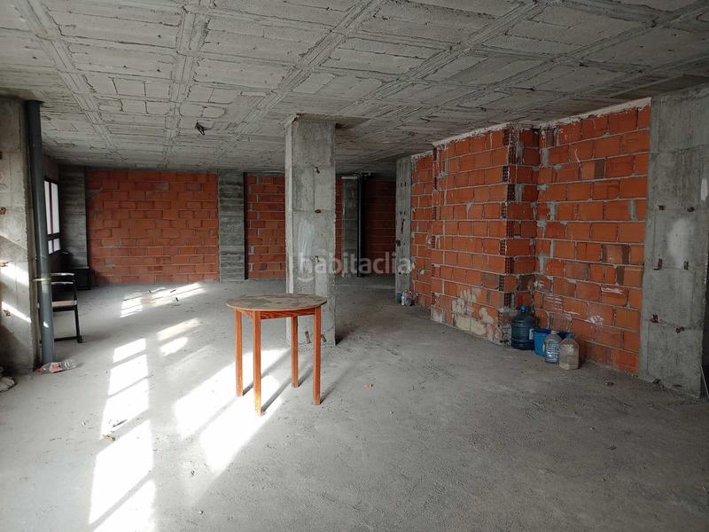 Foto 2c8560eb-2297-4c94-9465-415f3a7248e9. Local comercial 961 m2 de local comercial en av. conde lumiares en Alicante