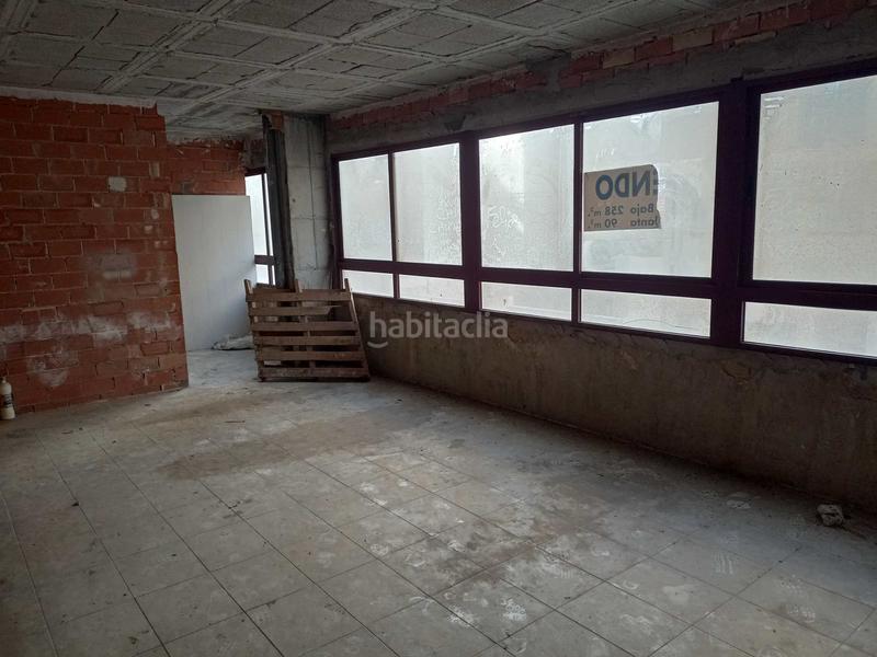 Foto a08040ba-f753-4156-ac9e-66a72d43c5d8. Local comercial 961 m2 de local comercial en av. conde lumiares en Alicante