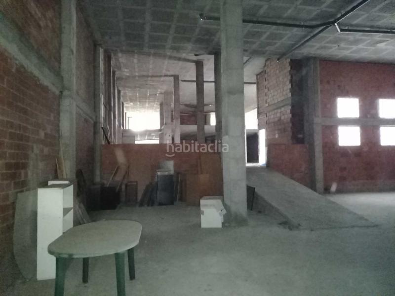 Foto d941e8d2-fe39-4177-bbd4-207980f5cdfa. Local comercial 961 m2 de local comercial en av. conde lumiares en Alicante
