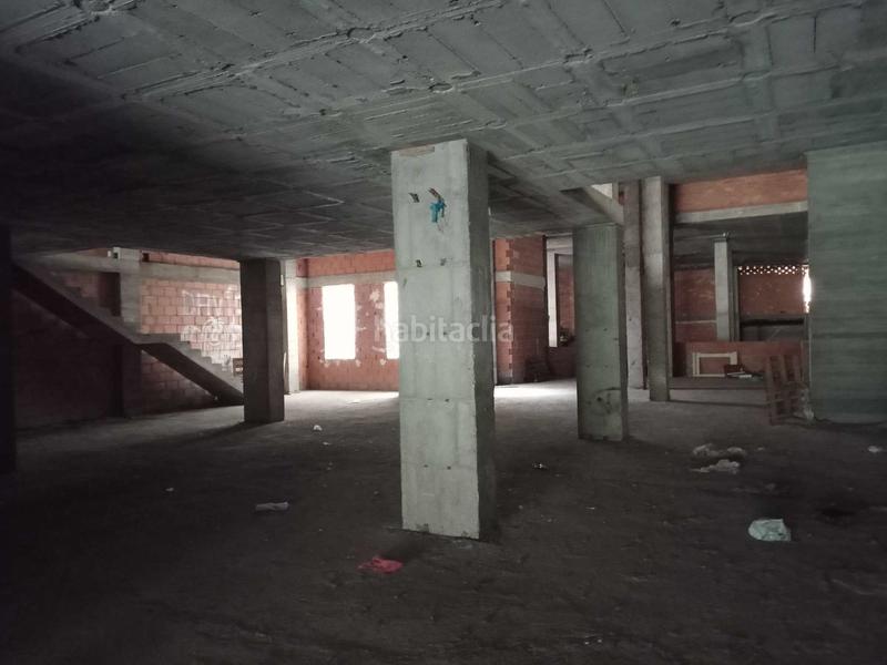 Foto e3c690ab-abb7-4953-936e-e767eb9d0203. Local comercial 961 m2 de local comercial en av. conde lumiares en Alicante