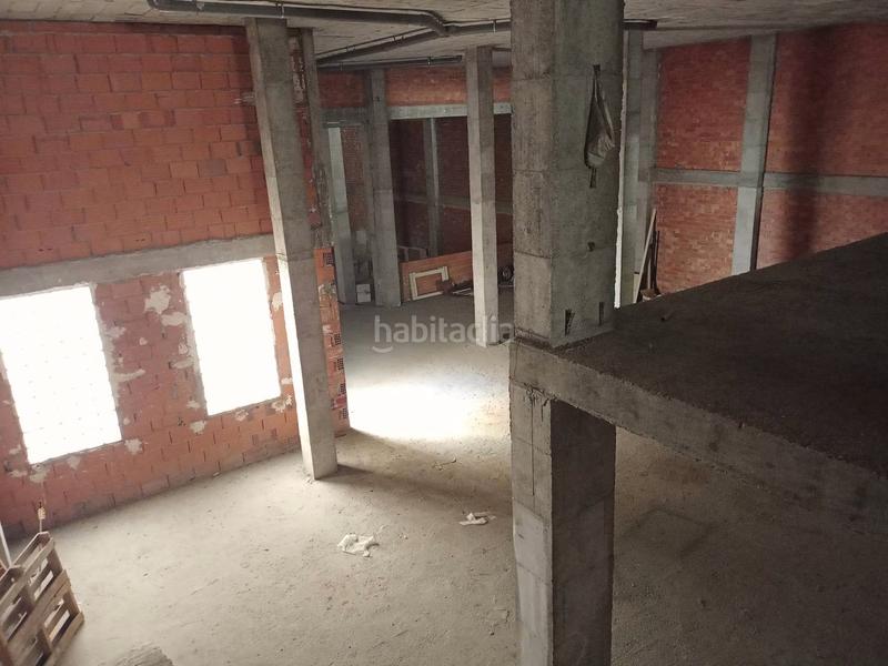 Foto eff3cd04-cb89-40b2-ab27-c907366cd748. Local comercial 961 m2 de local comercial en av. conde lumiares en Alicante