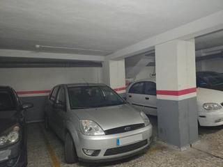 Car parking in Calle santa maria mazzarelo 7b. Garaje en juzgados