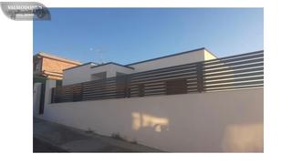 Xalet en Calle de croacia 10. Venta de parcela para construccin en autopromocin