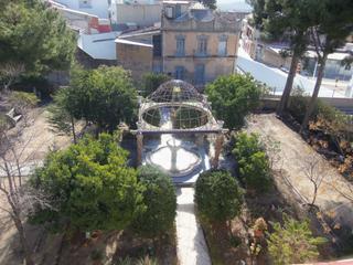 Casa a Avenida perez galdos 10. Chalet  con piscina