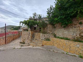 Casa in Cortes de Pallás. Vivienda en cortes de pallas.