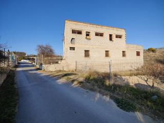 Fabrikhalle in Oria. Nave en macastre