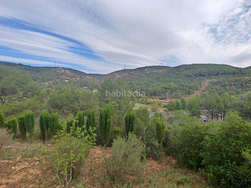 Foto b685b15e-bfec-4bd1-8395-956656336914. Chalet dans numero 19 225 dans Buñol
