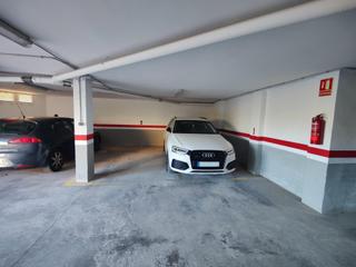 Aparcament cotxe a Buñol. Garaje en buñol, zona mesón del castillo