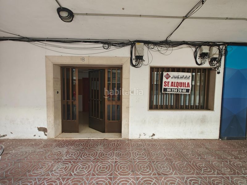 Foto 9cdb4fc6-fa31-4506-87d9-996ac874a3cf. Lloguer local comercial a Buñol
