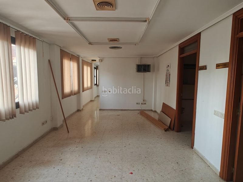Foto dee4e9b3-3e46-4ece-9740-992023f771dd. Lloguer local comercial a Buñol