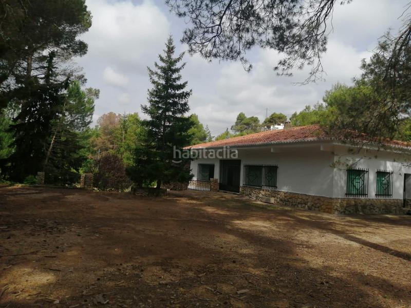 Foto a96344ee-dbe3-4fb0-81fd-5e49e47eac3b. Chalet dans Buñol