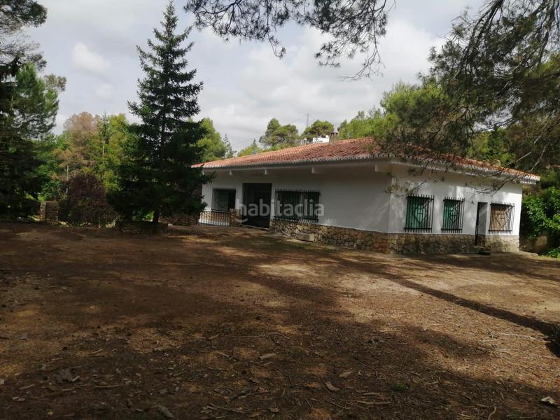 Foto f6ec30da-a1df-4d95-86e0-daf3bab21c35. Chalet dans Buñol