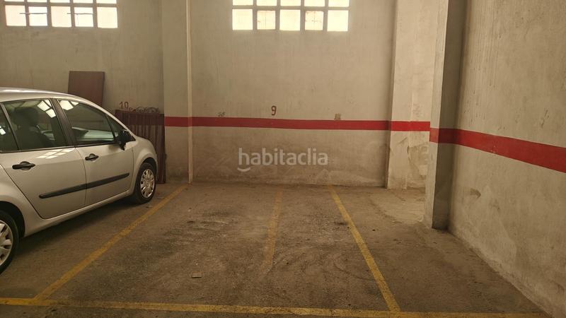 Foto 3dee3eba-57de-479a-916e-13ce754ecc40. Aparcament cotxe a Buñol