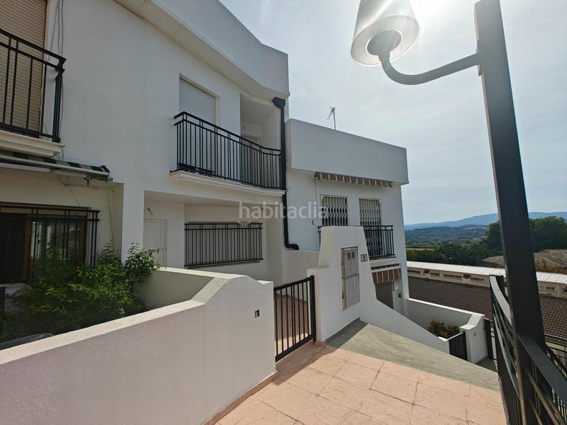 Foto 96d0738b-8d64-4b39-a890-8ef94ce1bad4. Casa adosada adosado en Buñol