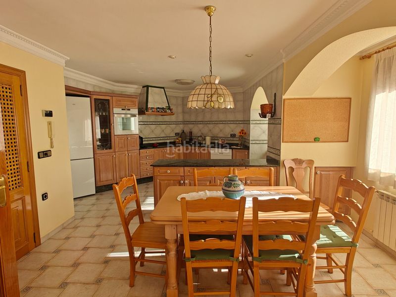 Foto c2b70e1e-eac1-4ea2-b4db-b1c5ebb8c3a3. Casa  en Buñol