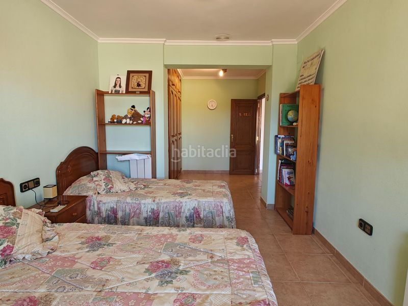 Foto ed84271a-f399-4ef4-b11d-61547df730ac. Casa amb calefacció aparcament a Buñol