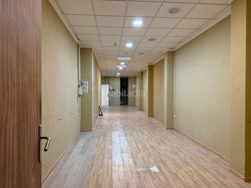 Foto ee462430-d0ac-48f6-9c4d-42daf849abad. Lloguer local comercial a Buñol