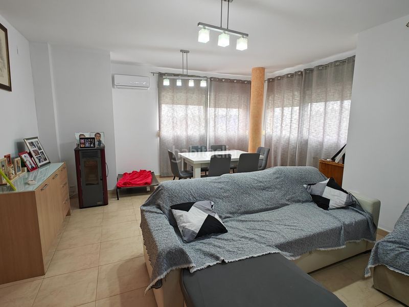 Foto 1320dc68-7c5d-400b-a8a5-ae401bdf9548. Casa adossada a calle deportes 11 a Macastre