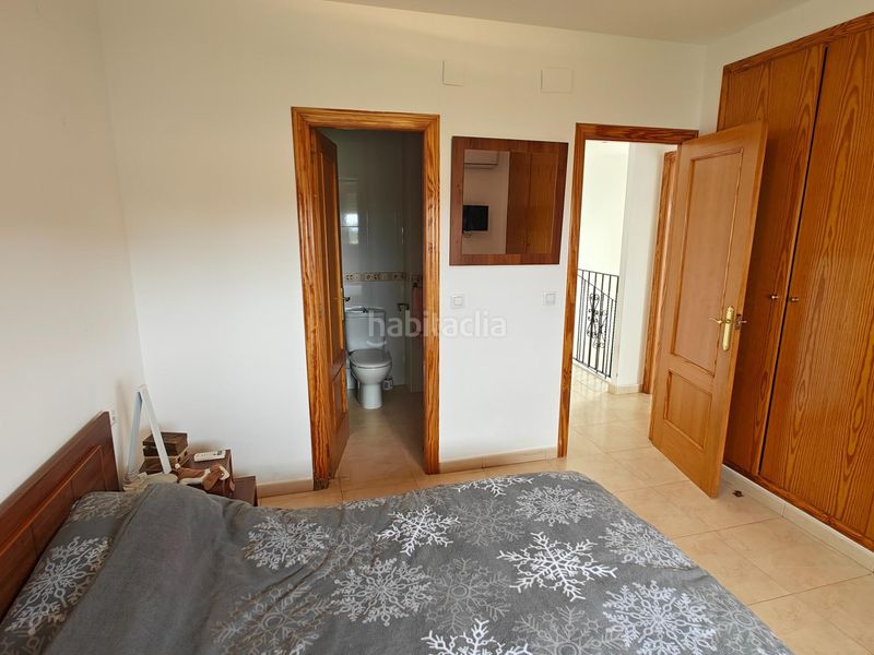 Foto 36ea727a-a63c-4035-bd0d-d43777b7d121. Casa adossada a calle deportes 11 a Macastre