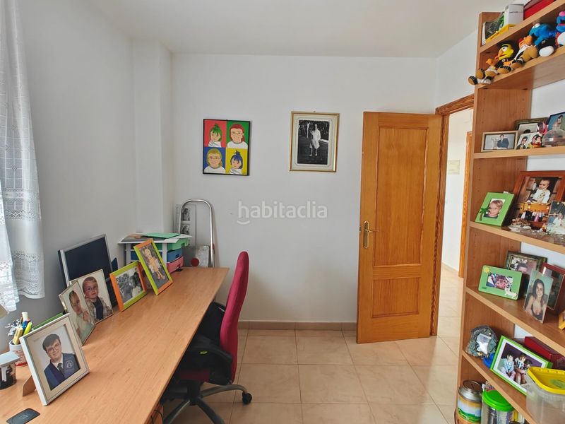 Foto 71818bc3-e529-4cbd-af6f-b85d89bf1827. Casa adossada a calle deportes 11 a Macastre