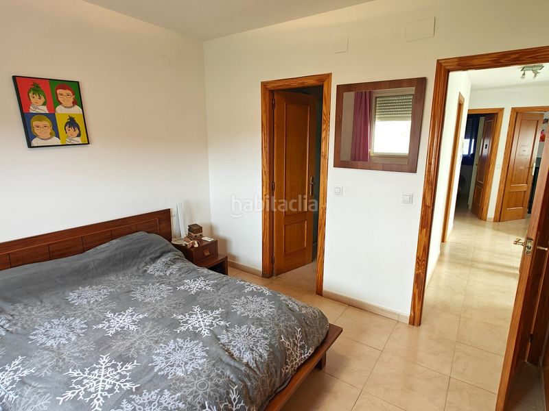 Foto b2bf3088-09d3-45ef-985f-7412f5b14f7b. Casa adossada a calle deportes 11 a Macastre