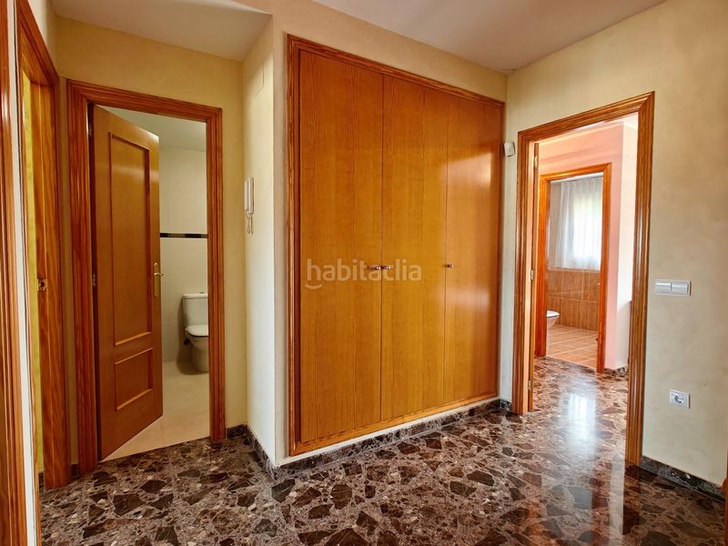 Foto cae8b43d-2537-427c-9621-3602be0b979e. Casa adossada a maciz el 33 a Yátova