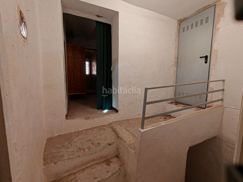 Foto 1a86fe34-88fa-4677-8afc-126e3324f747. Casa a calle calderon de la barca 1 a Buñol