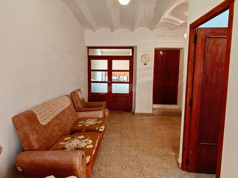 Foto 3b231ae2-51df-4fb8-852b-575df33696e7. Casa a calle calderon de la barca 1 a Buñol