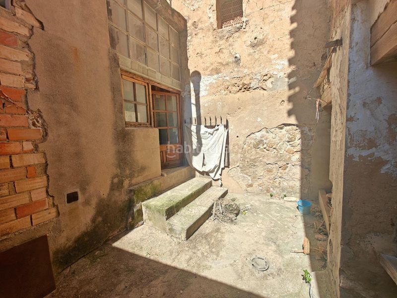 Foto 46f3c1ed-fd41-4f18-b0ee-ddedd0a5e885. Casa a calle calderon de la barca 1 a Buñol