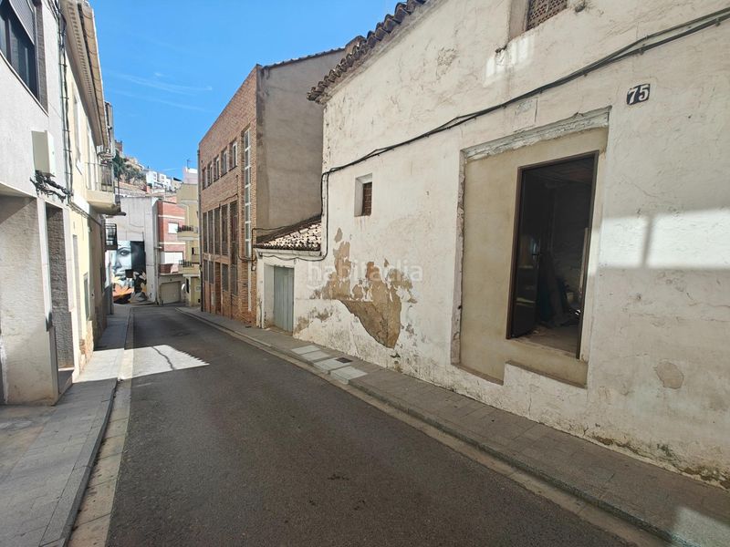 Foto cab7ad20-6c68-4342-98d9-67398ac54228. Casa a calle calderon de la barca 1 a Buñol