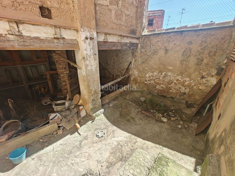 Foto dc206ce9-a639-4493-899a-d84b9eaafa37. Casa a calle calderon de la barca 1 a Buñol