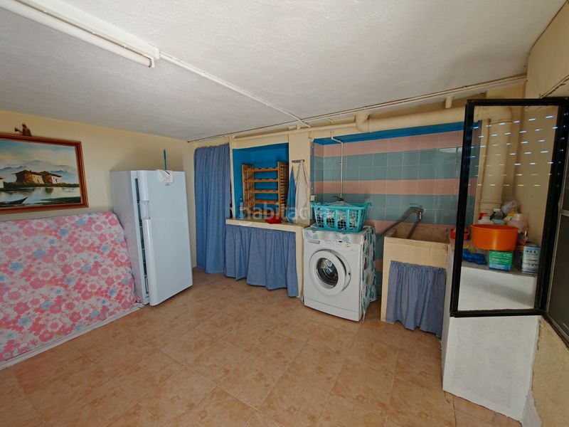 Foto 4e9e5b3f-0901-44b7-a67e-ff6131d7f46b. Chalet  en Buñol