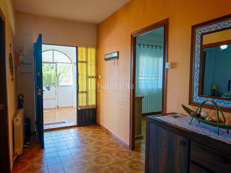 Foto a396152b-e3e8-4c31-8a3d-7dd773b0ed6c. Chalet  en Buñol