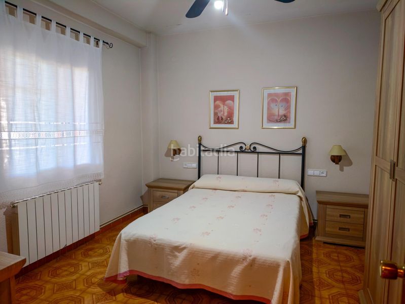 Foto edc6e98f-b6ff-4ff4-a462-331f2b6a88dc. Chalet  en Buñol